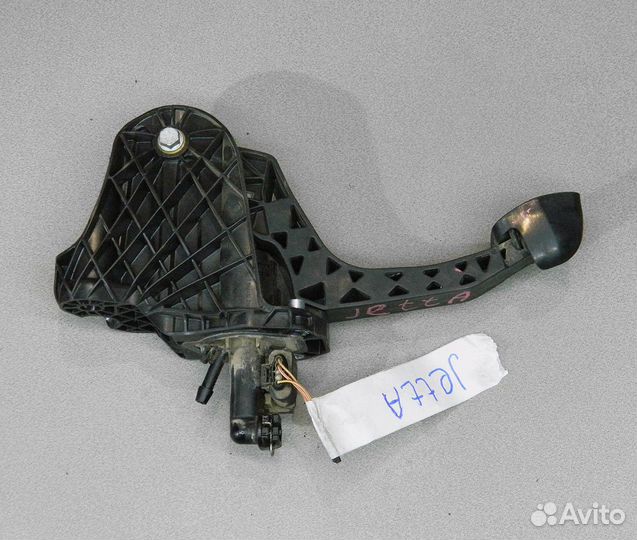 Педаль сцепления VW Jetta 5