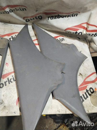 Накладка на стойку кузова Toyota Carina E AT190L