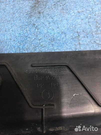 Накладка обшивки багажника Mercedes W212 Мерседес