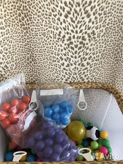 Манеж с шариками(сухой бассейн)