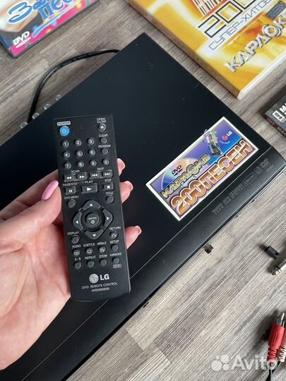 DVD LG плеер-караоке, микрофоны, 7 дисков