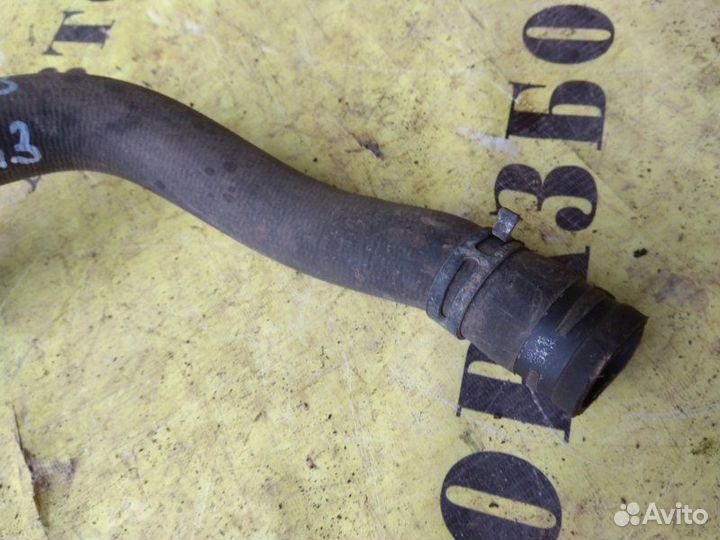 Патрубок системы охлаждения Renault Megane 3