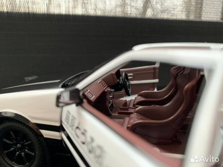 Моделька Toyota AE86