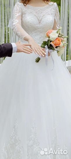 Свадебное платье