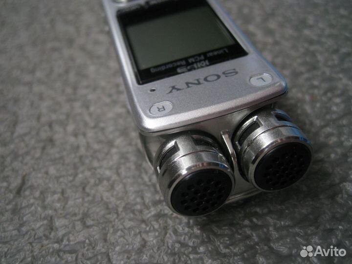 Диктофон Sony ICD-SX712