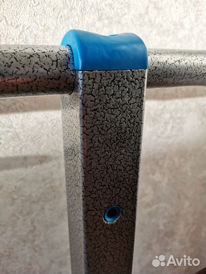 Турник настенный