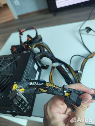 Cooler Master 700w (masterwatt lite)