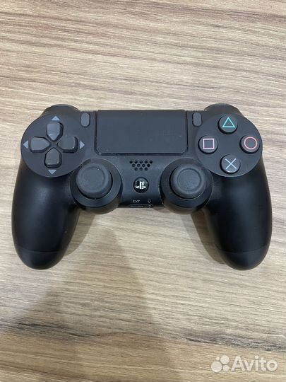 Sony playstation 4 pro, 2 джойстика + зарядка
