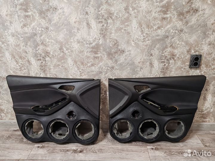 Обшивки под громкий фронт Форд Фокус 3