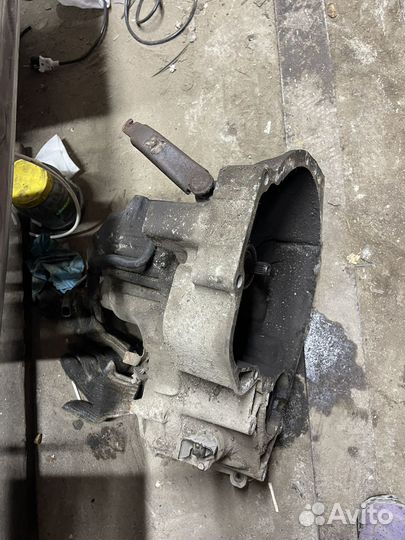 Коробка от Nissan Almera N15