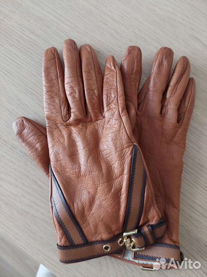 Перчатки кожаные burberry