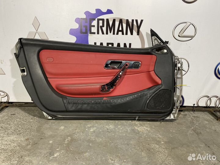 Дверь левая Mercedes SLK R170