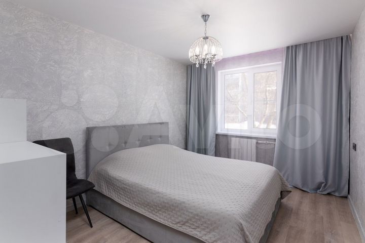 2-к. квартира, 54 м², 1/5 эт.
