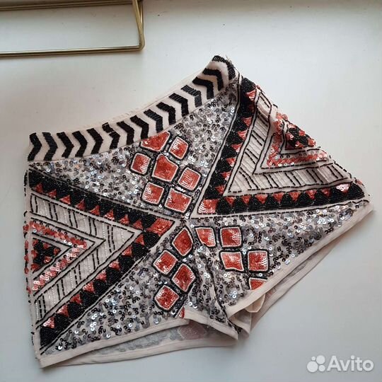 Шорты расшитые бисером xs