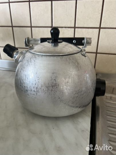 Чайник электрический новый