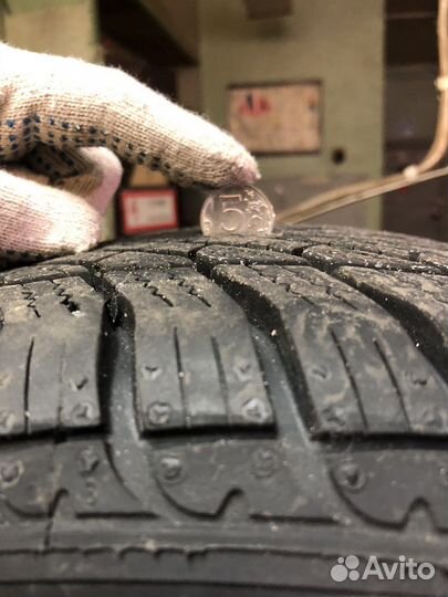 Goodyear UltraGrip 8 Performance 245/45 R18 100V