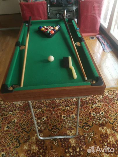 Бильярдный стол