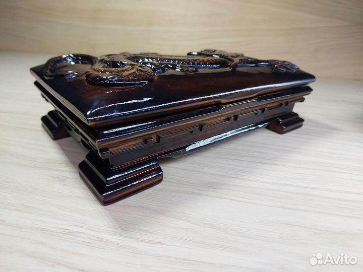 Шкатулка резная