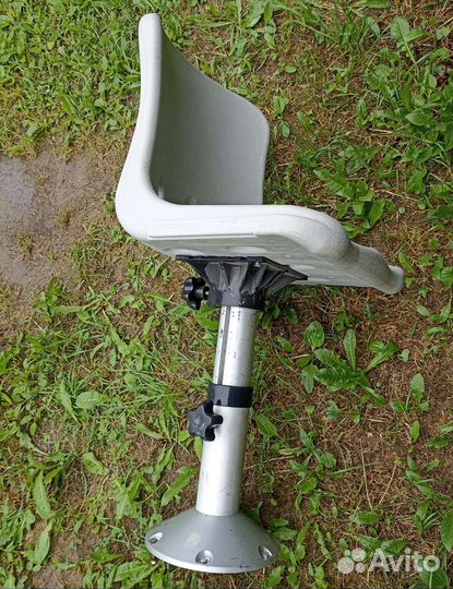 Кресло со стойкой в лодку