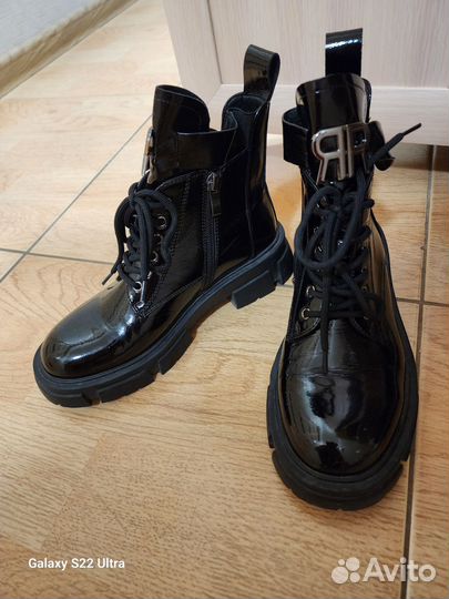 Ботинки женские