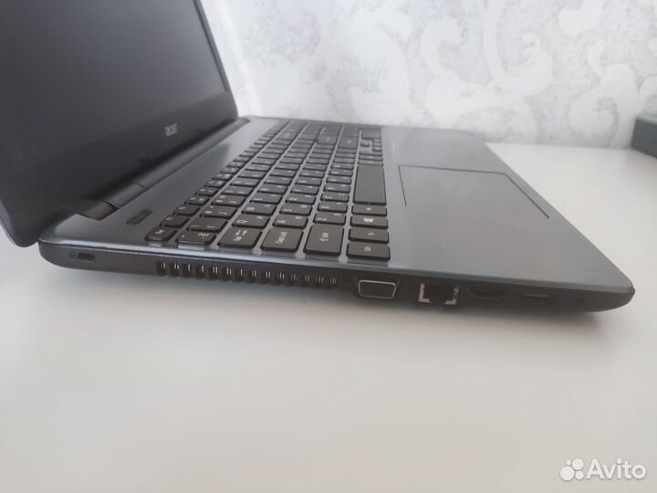 Быстрый, стильный ноутбук Acer e5-571 SSD