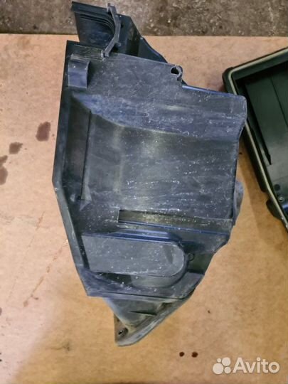 Корпус блока предохранителей Mercedes-Benz S-Klass