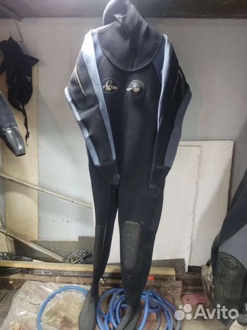 Сухой костюм гидрокостюм