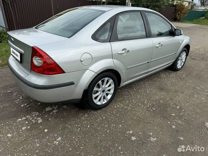 Ford Focus 2.0 МТ, 2006, 269 460 км