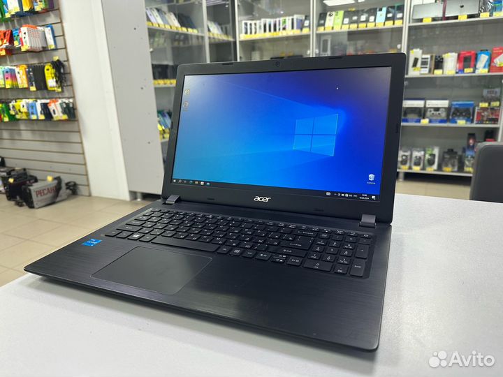 Core i3-7020U 2.30Ghz/4gb/HD Graphics/SSD 256gb