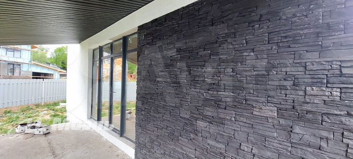 Коттедж 185,4 м² на участке 10,2 сот.