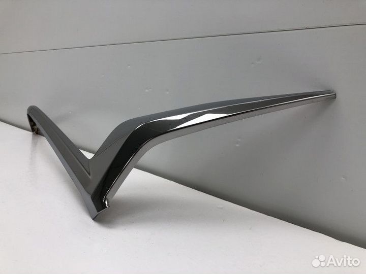 Молдинг фары левой Toyota Land Cruiser Prado 4 (15