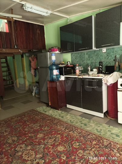 Гараж, > 30 м²