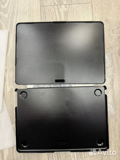 Чехол spigen macbook air 13.6