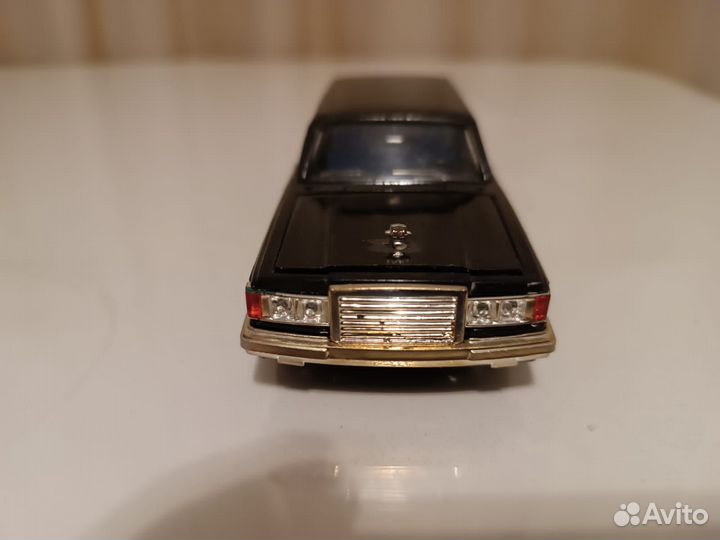 Коллекционная модель ЗИЛ 115 1:43