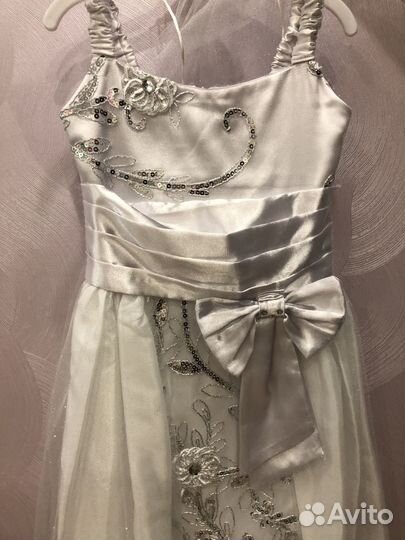 Платья нарядные