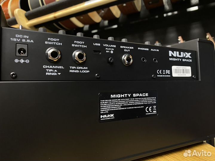 Nux Mighty Space комбик электрогитарный