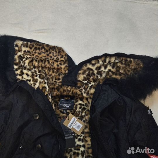 Куртка Alpha Industries x Stussy черная