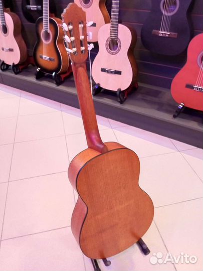 Классическая гитара Cort AC100