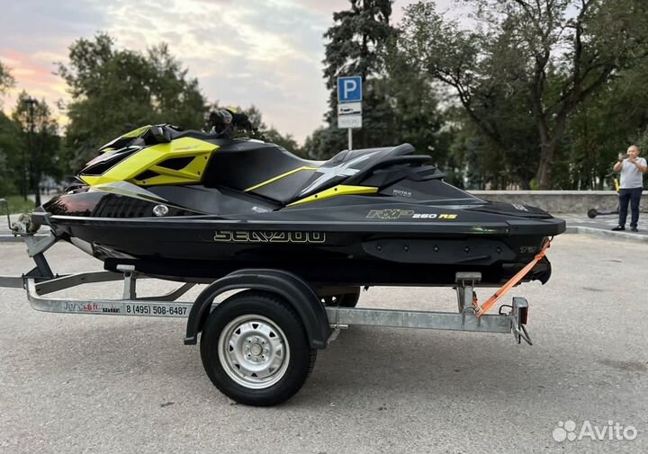 Продам водный гидроцикл BRP RXP X 260 RS