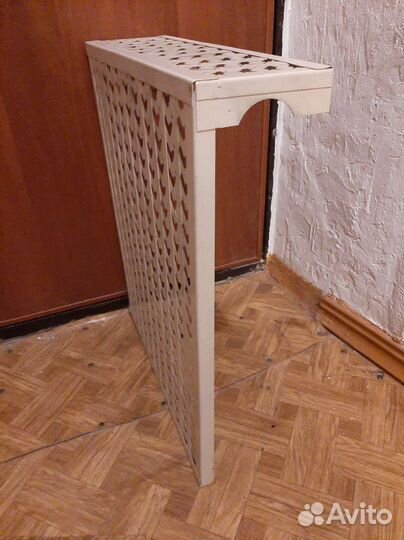 Металлический экран для чугунного радиатора