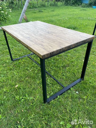 Мебель для сада из металла и дерева