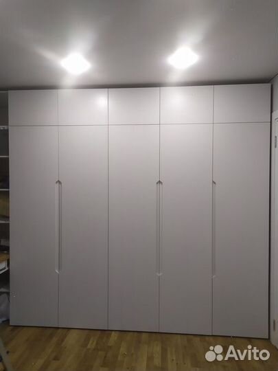 Шкаф в прихожую