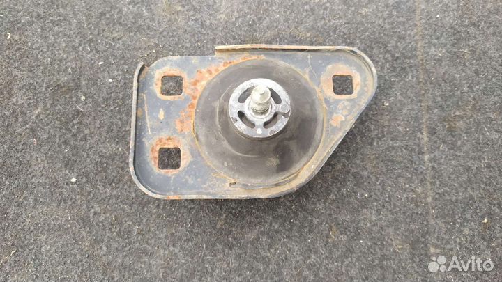 Опора двигателя правая Деу Леганза c20sed