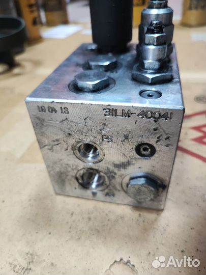 Блок загрузочный тормозной системы 31LM-40041