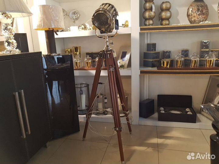 Торшер напольный