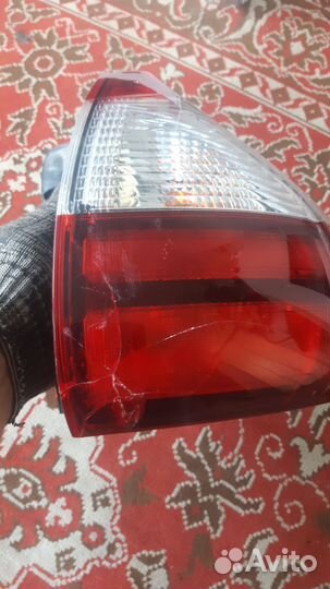 Фонарь задний правый