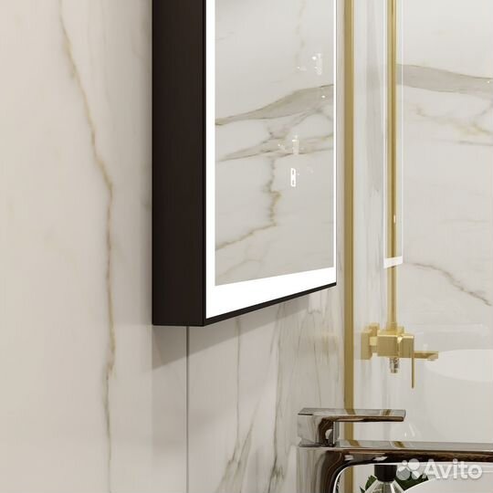 Зеркало с подсветкой для ванной