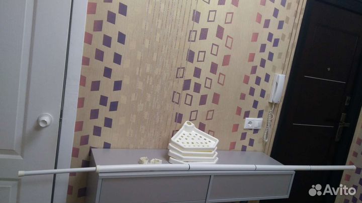 Полка и штанга для ванны