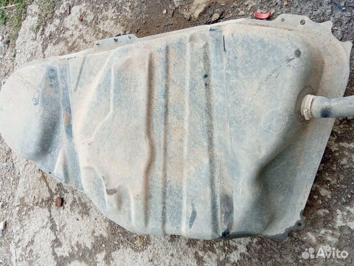 Бензобак Byd F3 4G15S 2011