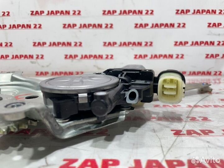 Стеклоподъемник задний правый Mitsubishi L200 KB4T